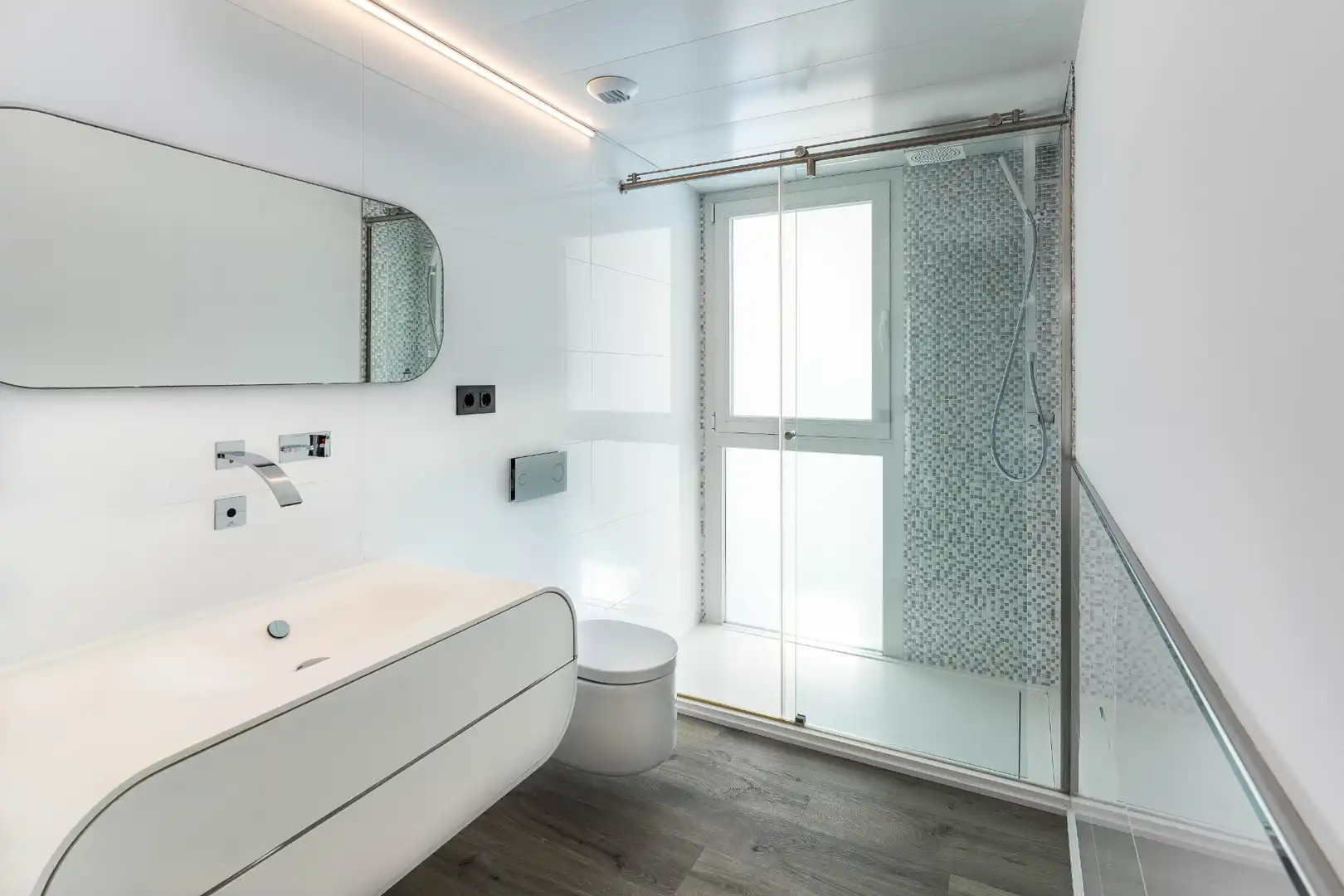 Bathroom of Flat for sale in Sant Andreu de Llavaneres  with Air Conditioner, Heating and Private garden