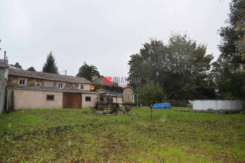 House or chalet for sale in Santiago de Compostela   with Heating and Private garden