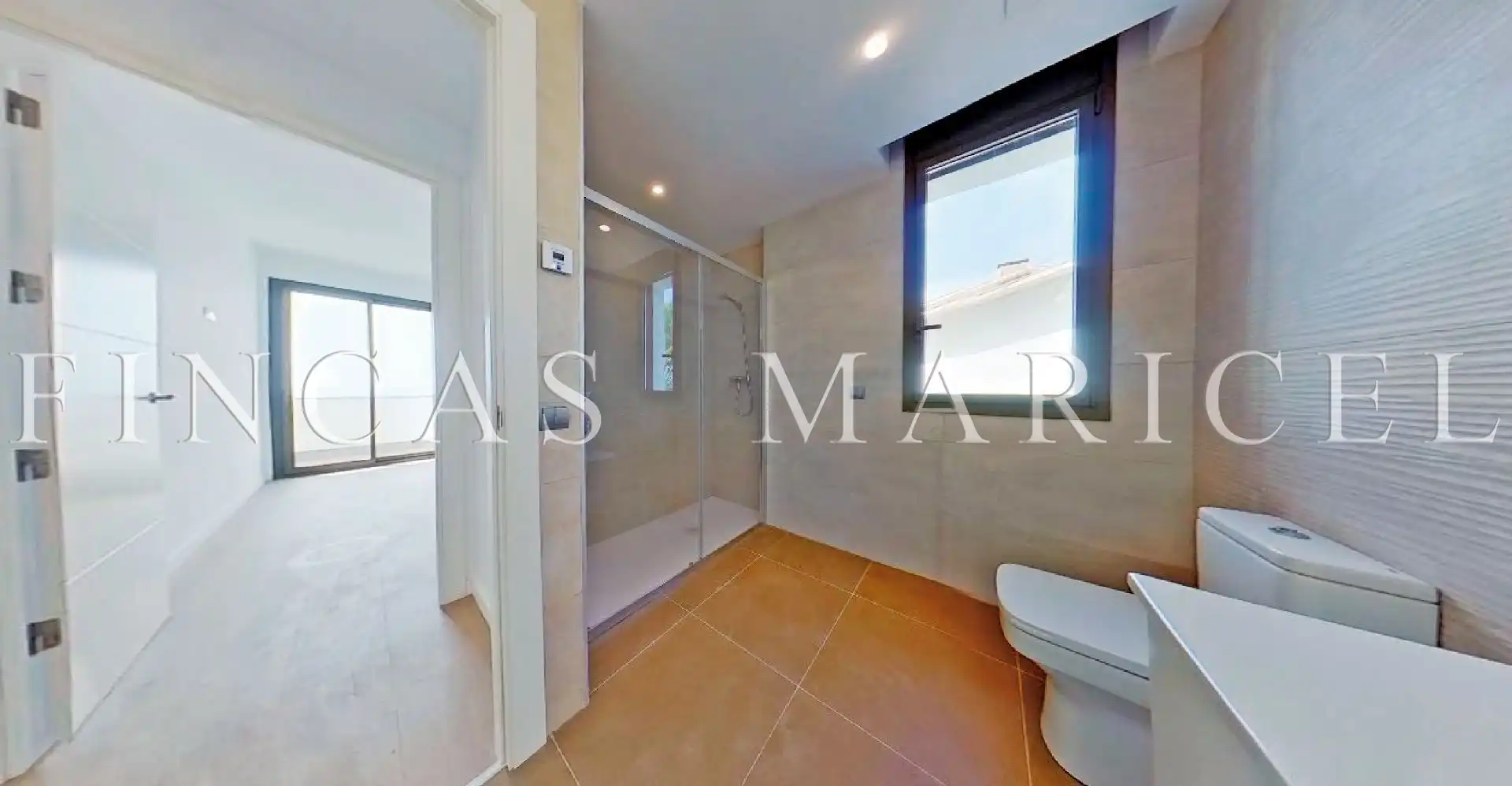 Badezimmer von Haus oder Chalet zum Verkauf in Sitges mit Klimaanlage, Heizung und Privatgarten