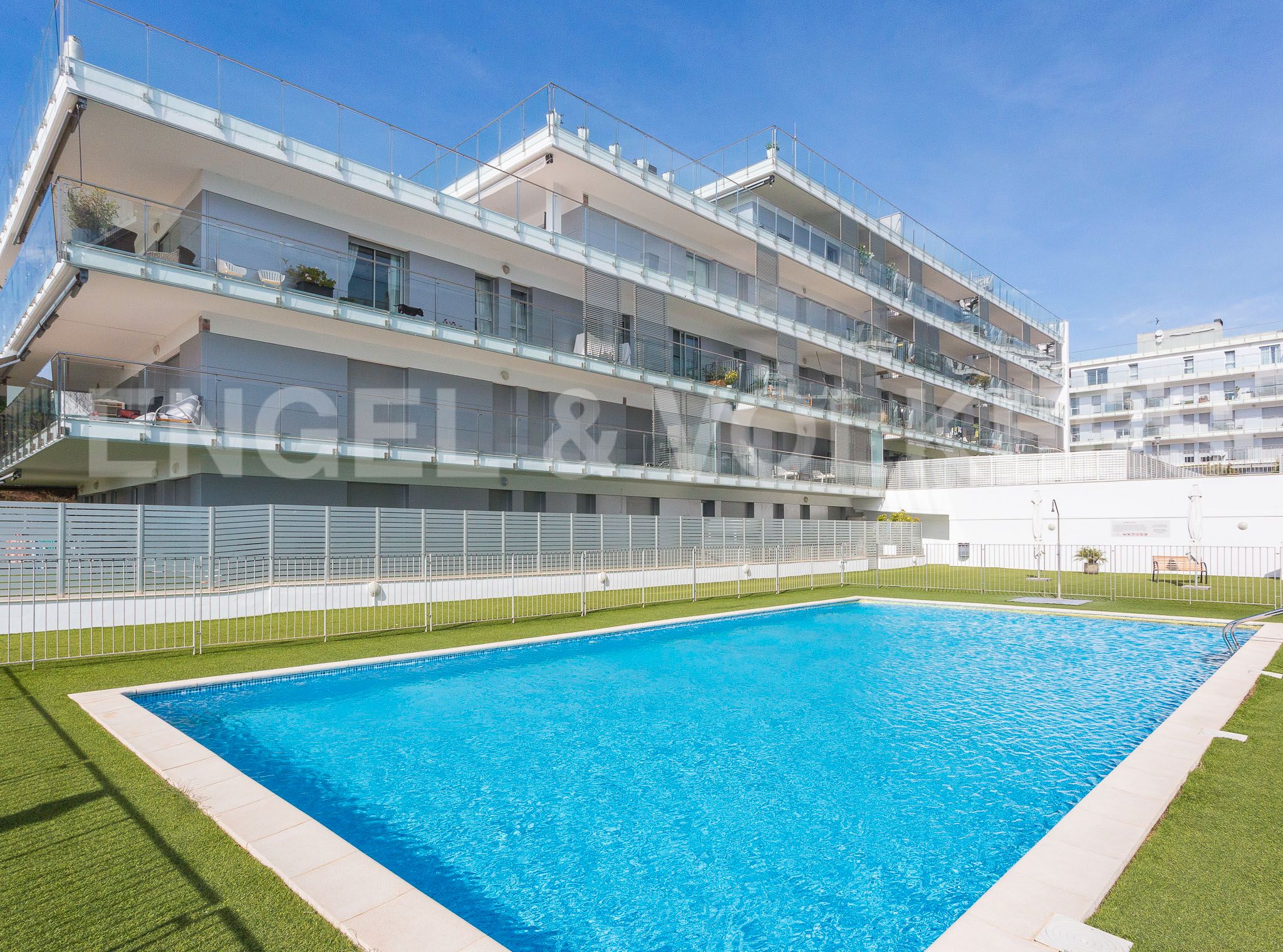 Swimming pool of Attic for sale in Sant Andreu de Llavaneres  with Air Conditioner, Heating and Parquet flooring