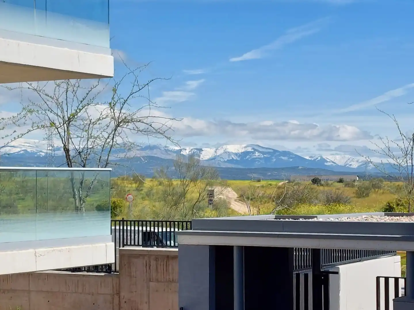Vista exterior de Piso en venta en Las Rozas de Madrid con Aire acondicionado, Calefacción y Parquet