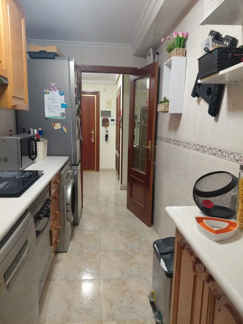 Cuina de Pis en venda en Valencia amb Aire condicionat, Moblat i Forn