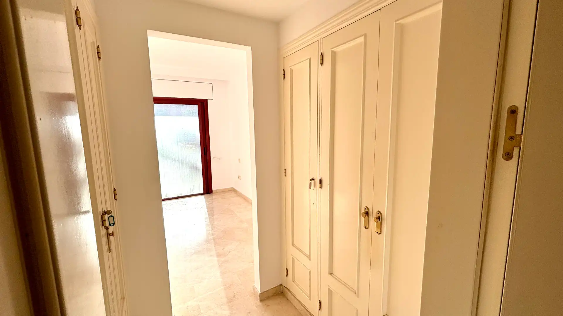Piso en venta en Urbanizacion Menara Beach, 8, Guadalmansa