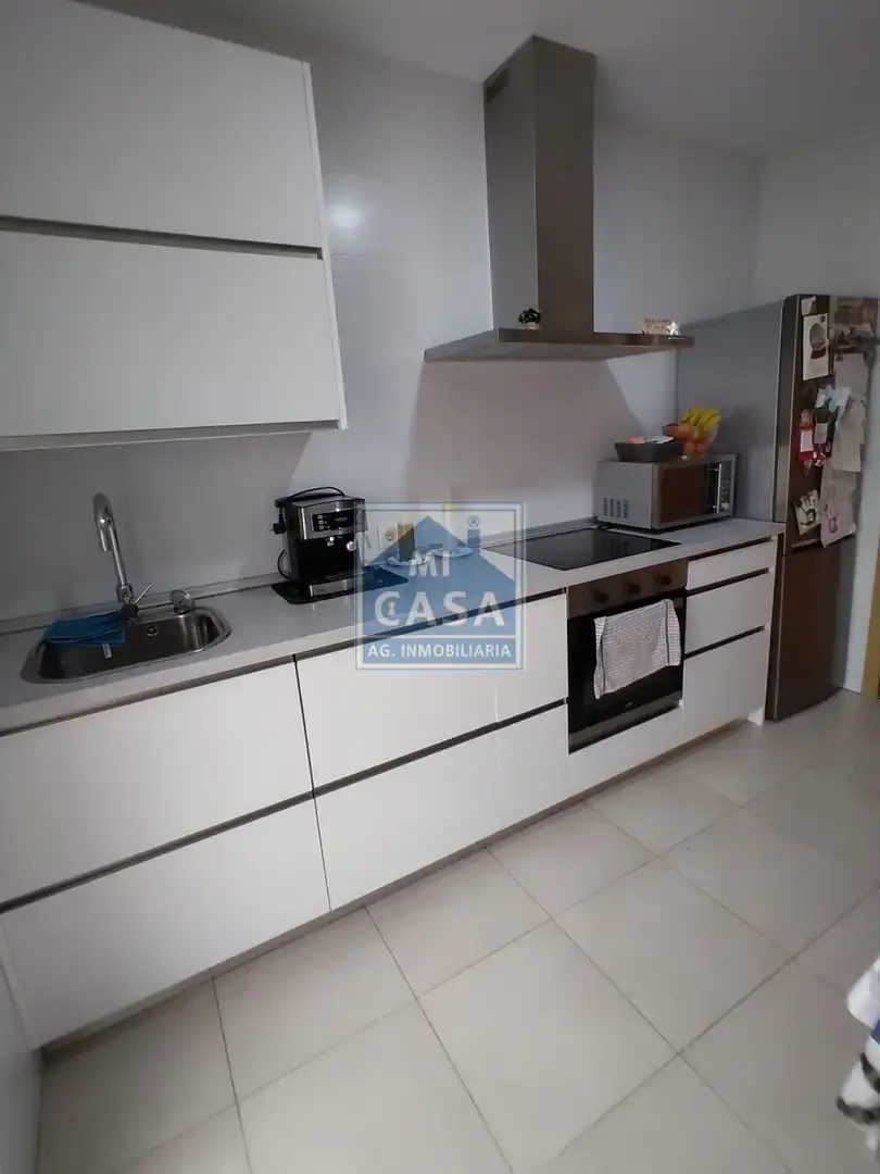 Cuina de Casa o xalet en venda en Mérida amb Aire condicionat, Calefacció i Terrassa