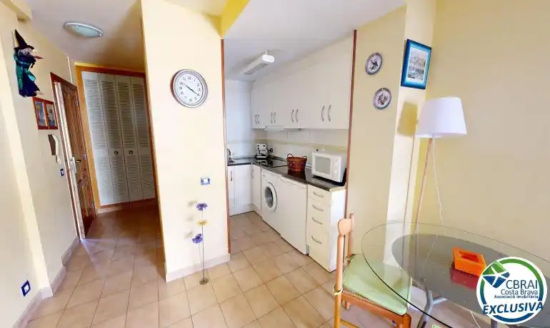 Cocina de Local en venta en Roses con Amueblado