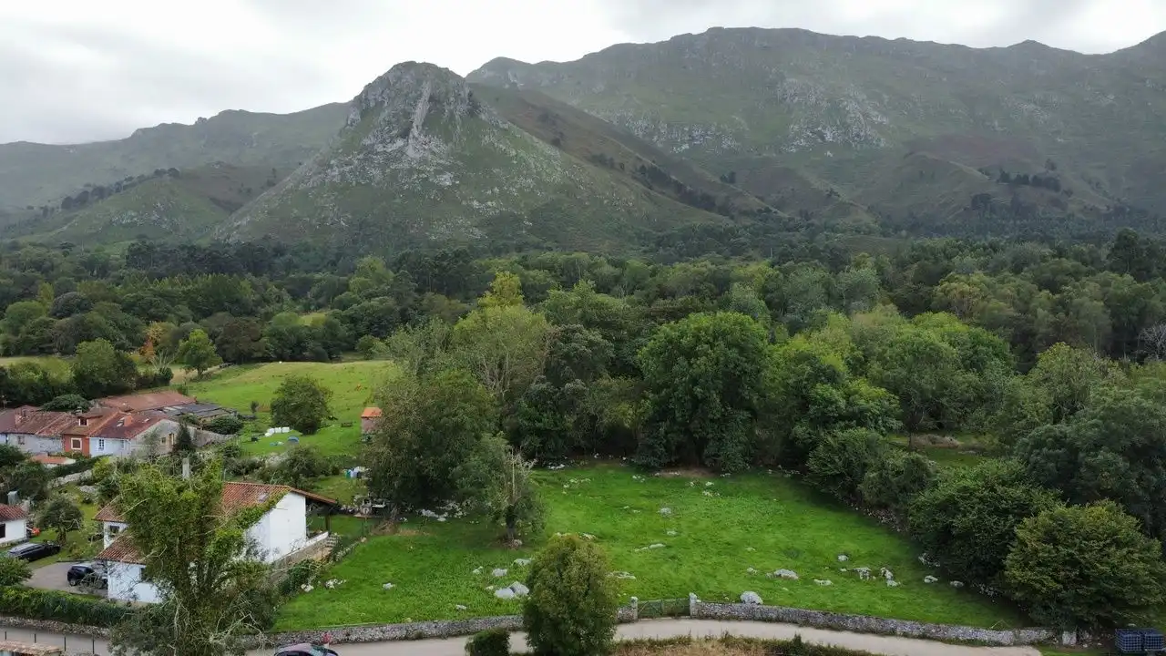 Außenansicht von Residential zum Verkauf in Llanes