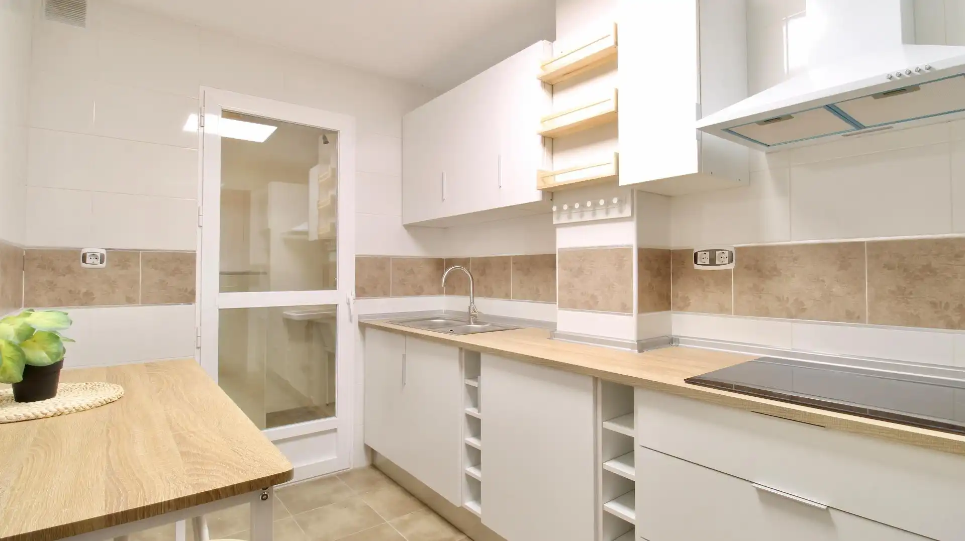 Küche von Wohnung zum Verkauf in Atarfe mit Terrasse und Balkon