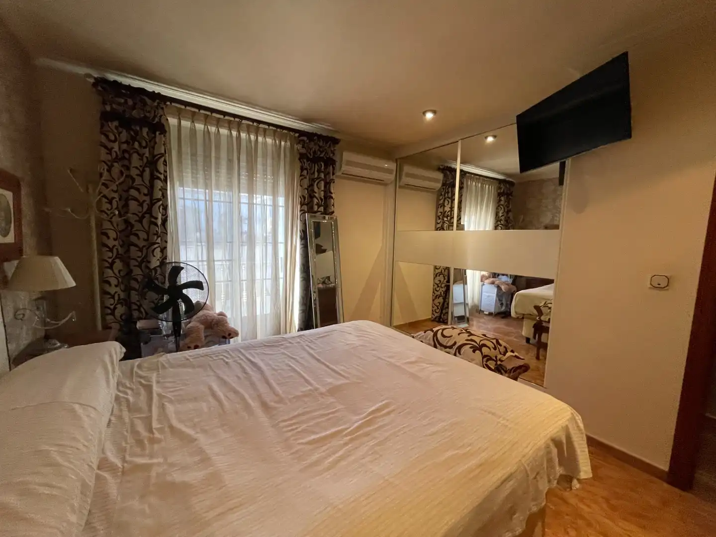 Dormitori de Casa o xalet en venda en Úbeda amb Aire condicionat, Calefacció i Terrassa
