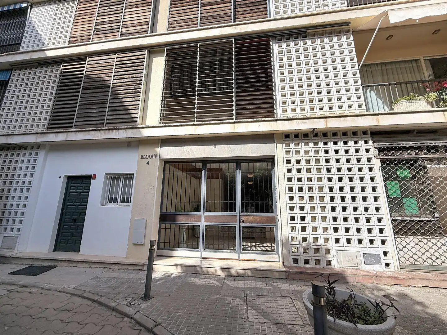 Vista exterior de Piso en venta en Sevilla con Aire acondicionado, Jardín privado y Trastero