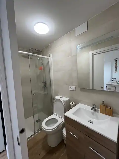Baño de Casa adosada de alquiler en Sant Joan d'Alacant con Aire acondicionado, Calefacción y Jardín privado