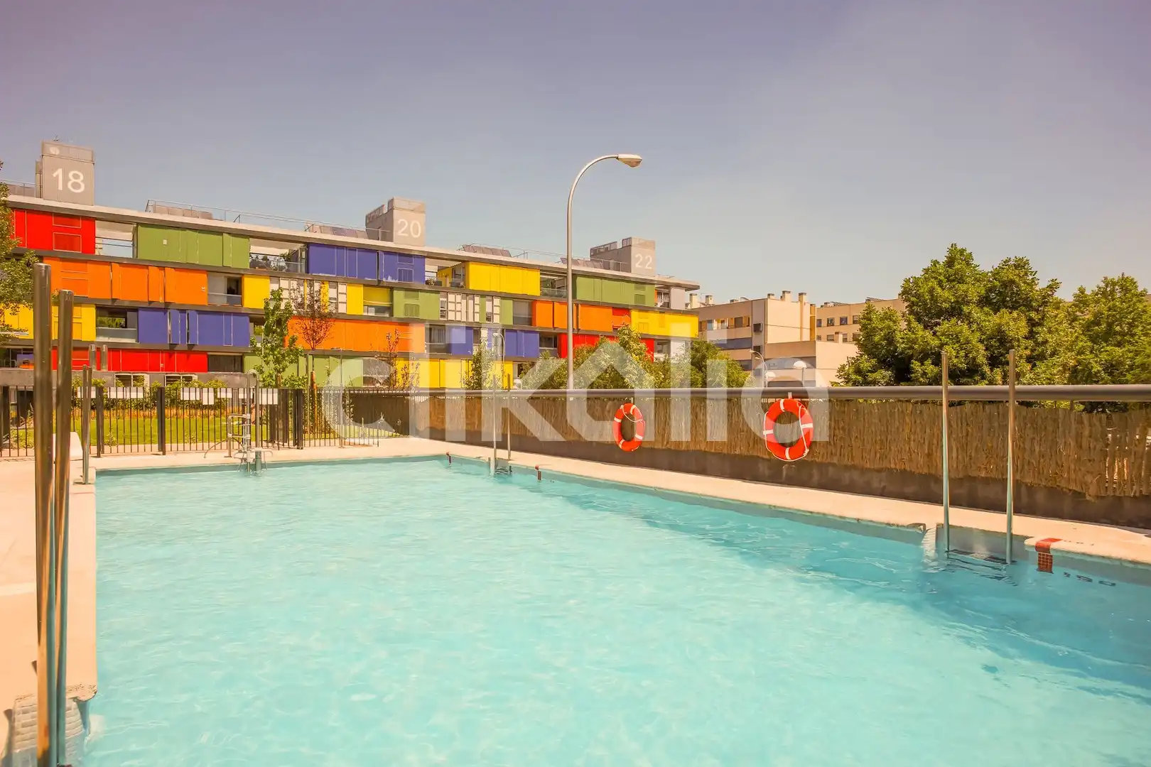 Piscina de Piso en venta en Madrid con Calefacción, Terraza y Trastero