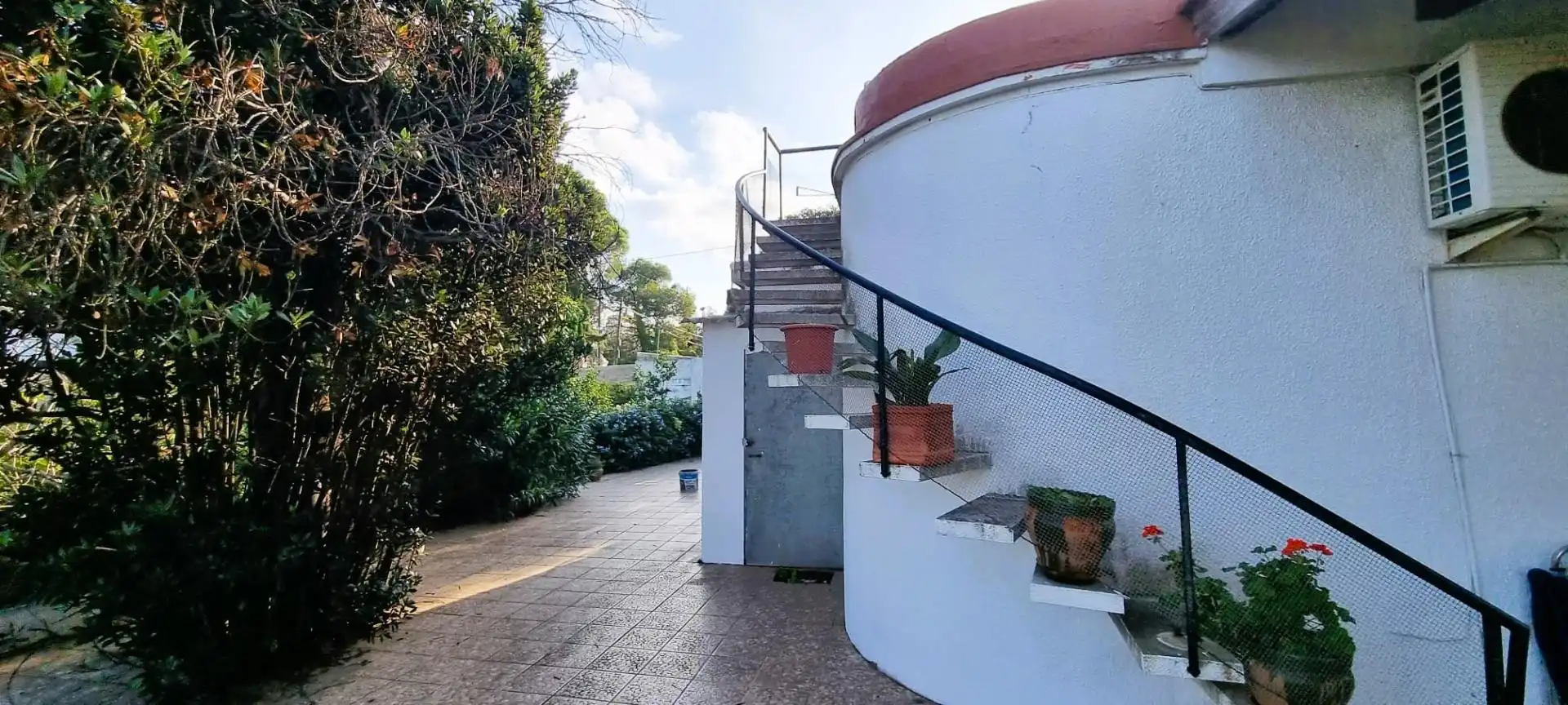 Exterior view of Houses for sale in Alzira  with Air Conditioner, Private garden and Terrace