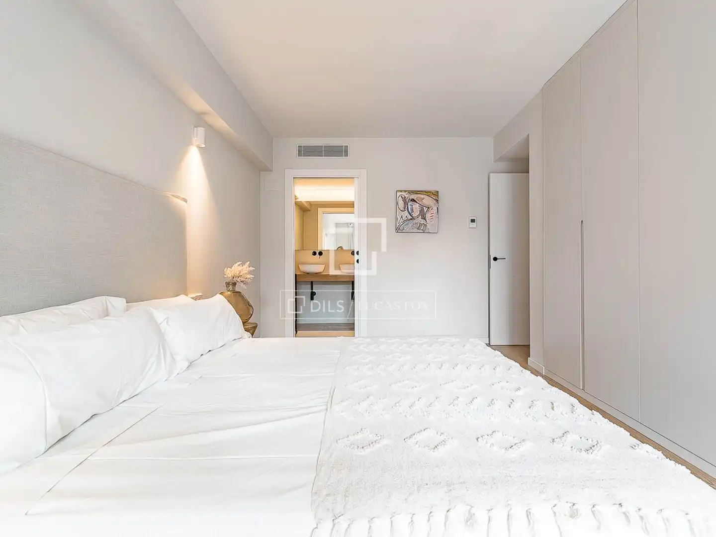 Habitación de Piso en venta en Barcelona con Aire acondicionado, Terraza y Balcón