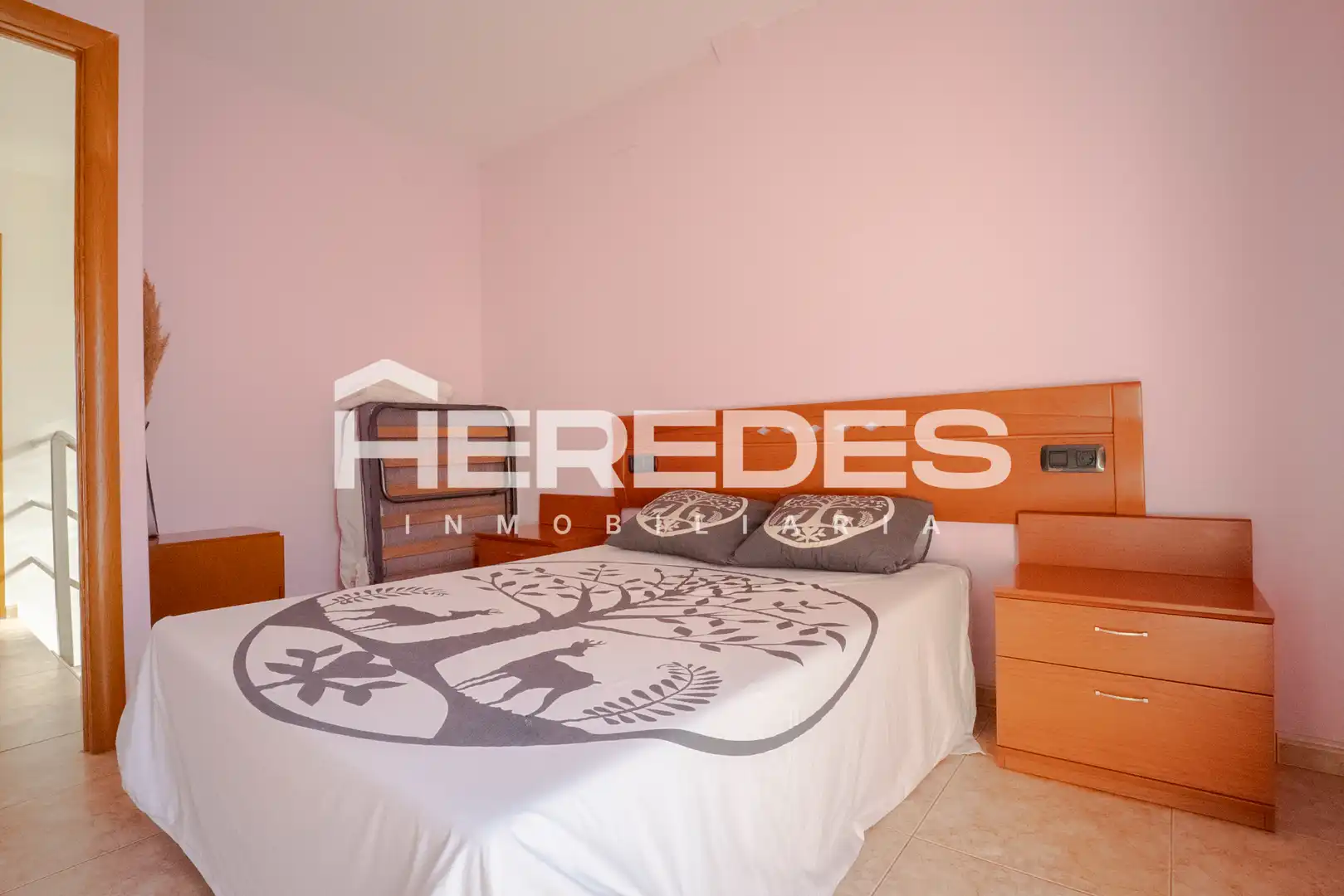 Habitación de Casa o chalet en venta en Torrelles de Llobregat con Calefacción, Jardín privado y Terraza
