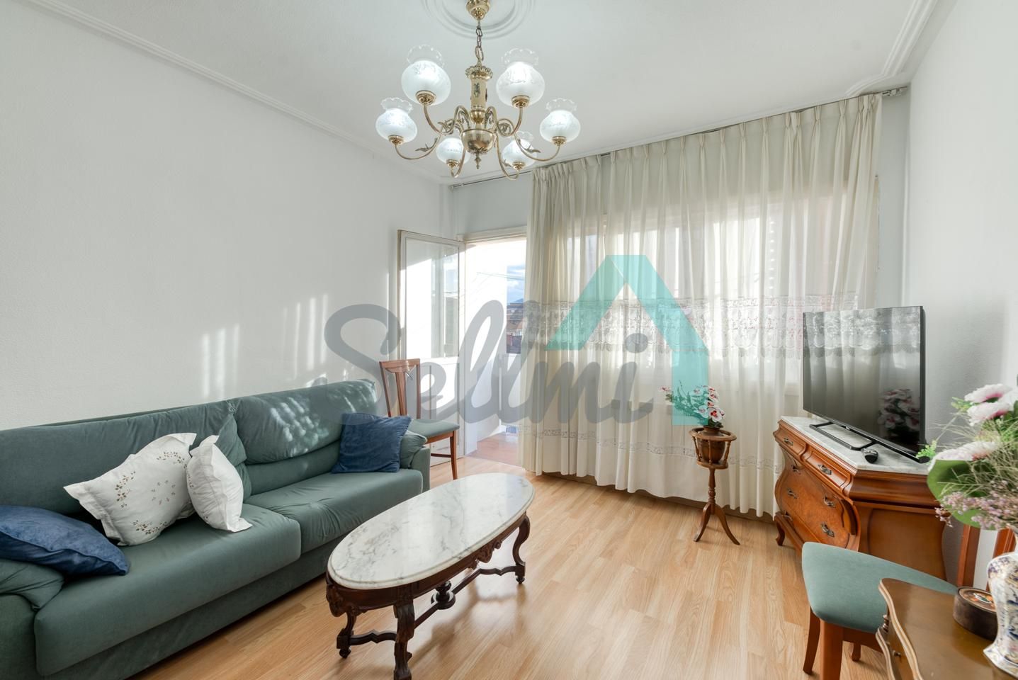 Sala de estar de Piso en venta en Gijón  con Calefacción y Terraza