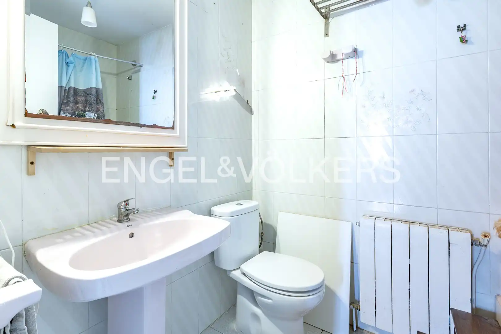 Bathroom of Houses for rent in El Masnou  with Air Conditioner, Heating and Furnished