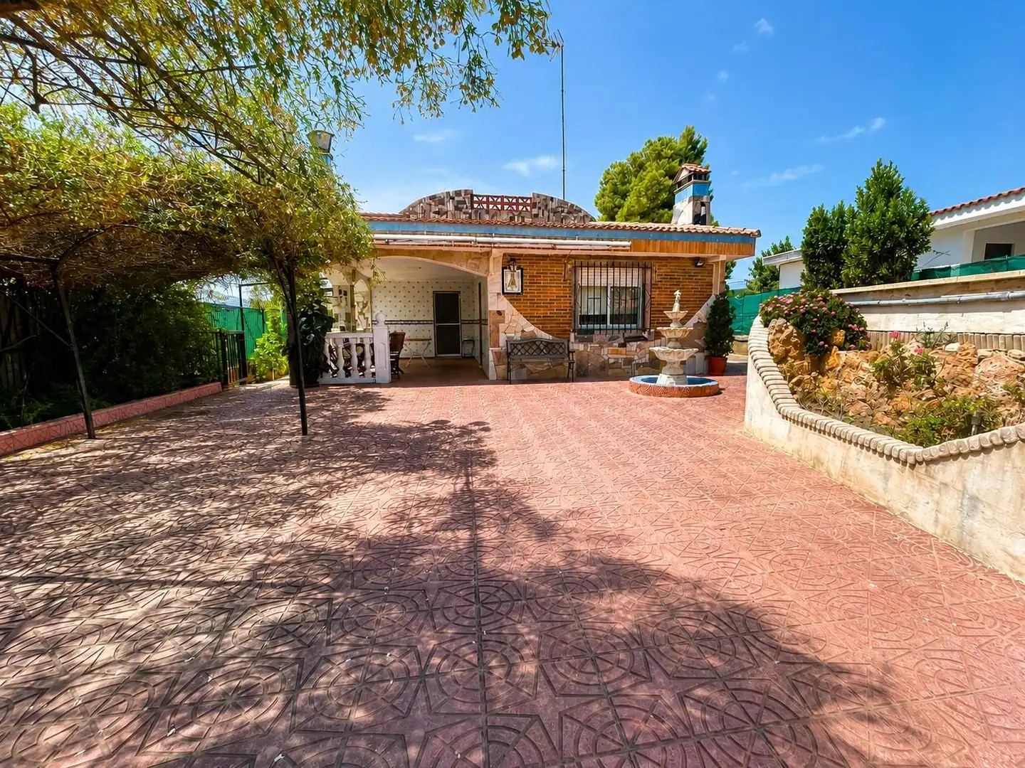 Vista exterior de Casa o chalet en venta en Llíria con Aire acondicionado, Jardín privado y Terraza