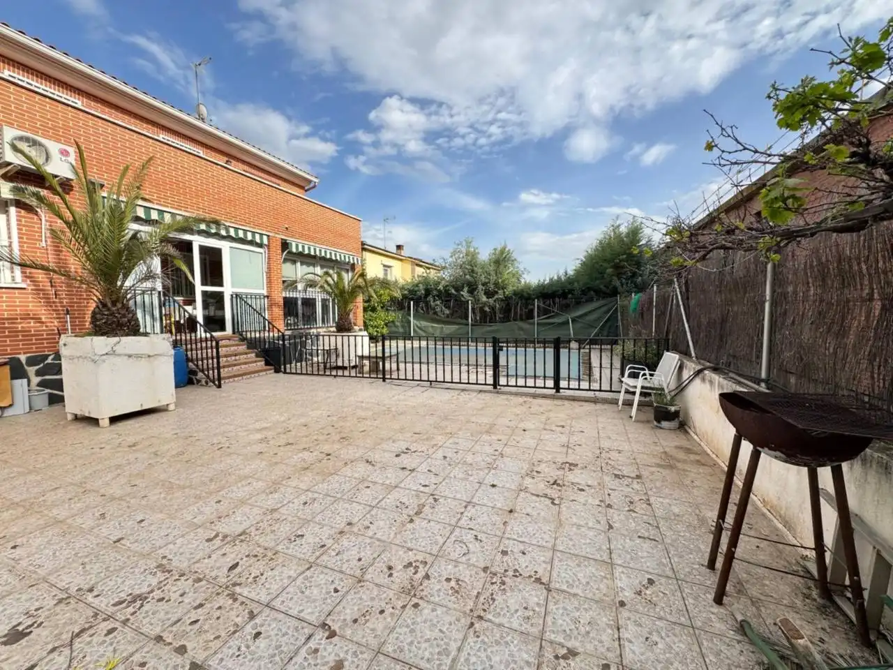 Jardín de Casa o chalet en venta en Meco con Calefacción, Jardín privado y Terraza
