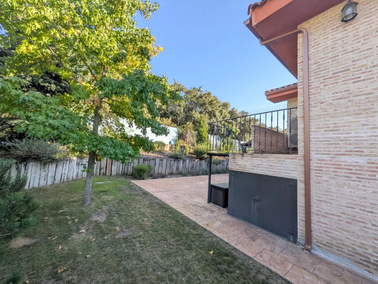 Terrassa de Casa o xalet en venda en Valdeaveruelo amb Aire condicionat, Calefacció i Jardí privat