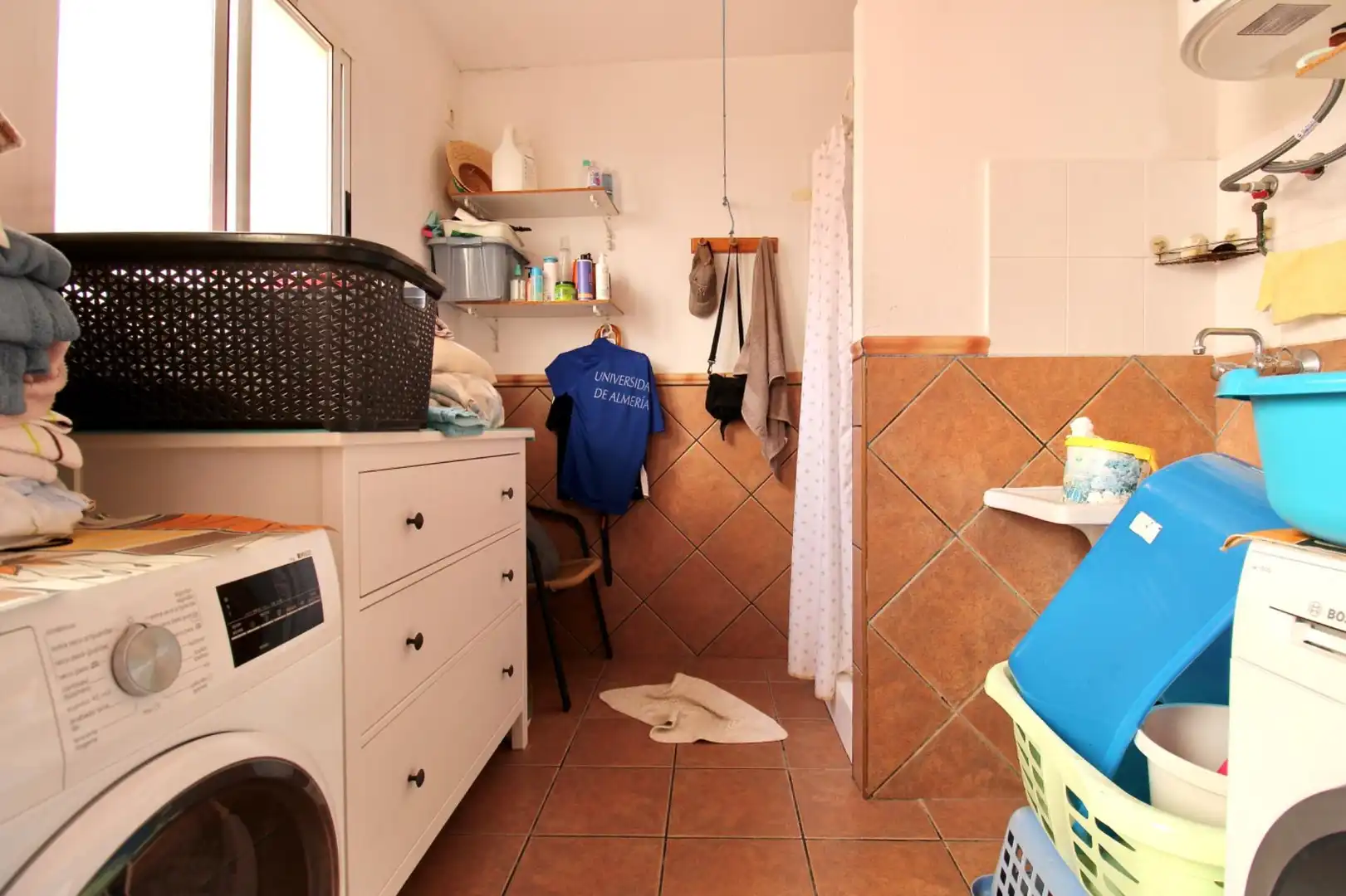 Baño de Casa adosada en venta en Roquetas de Mar con Aire acondicionado, Terraza y Trastero