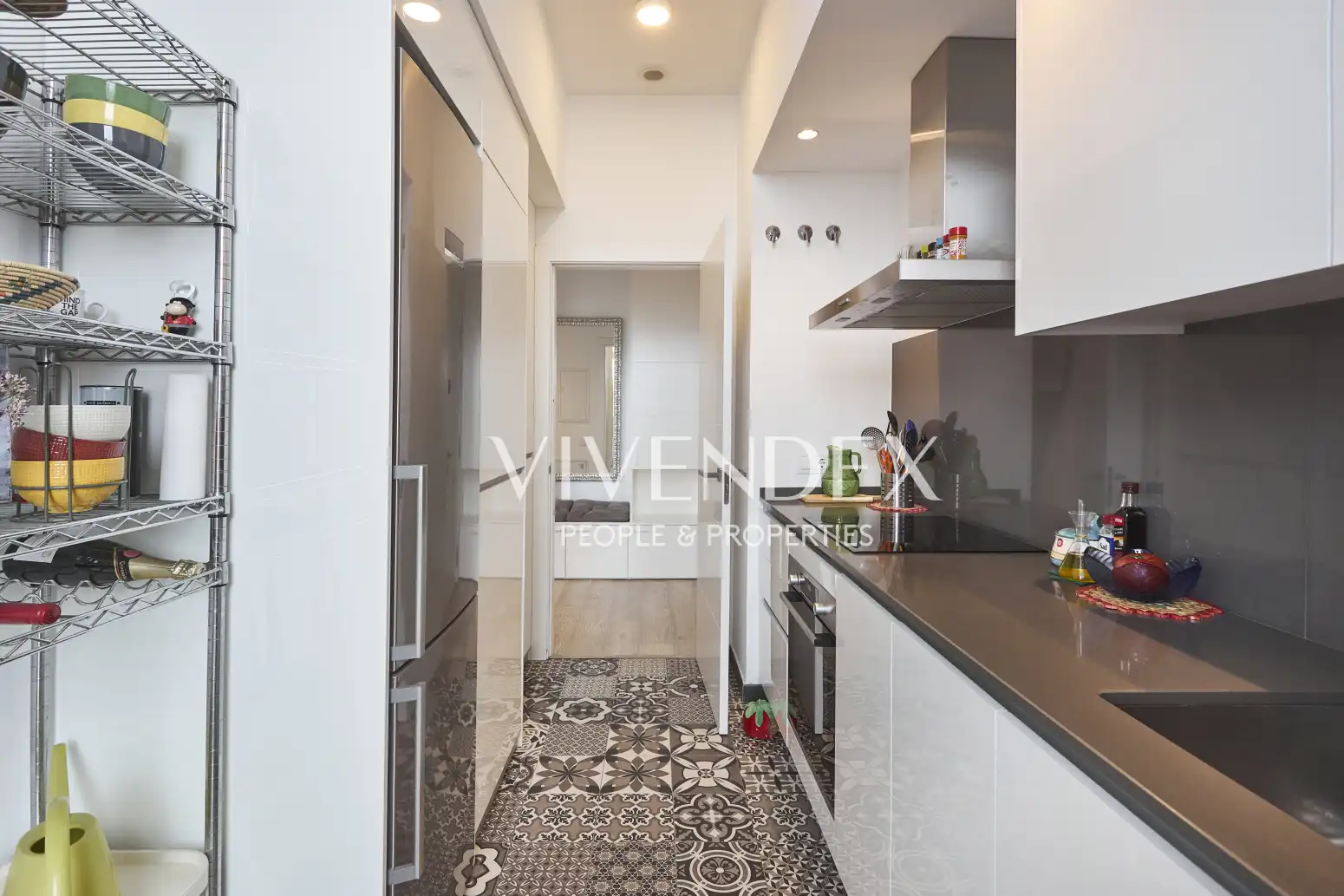Cuina de Àtic en venda en L'Hospitalet de Llobregat amb Aire condicionat, Calefacció i Parquet