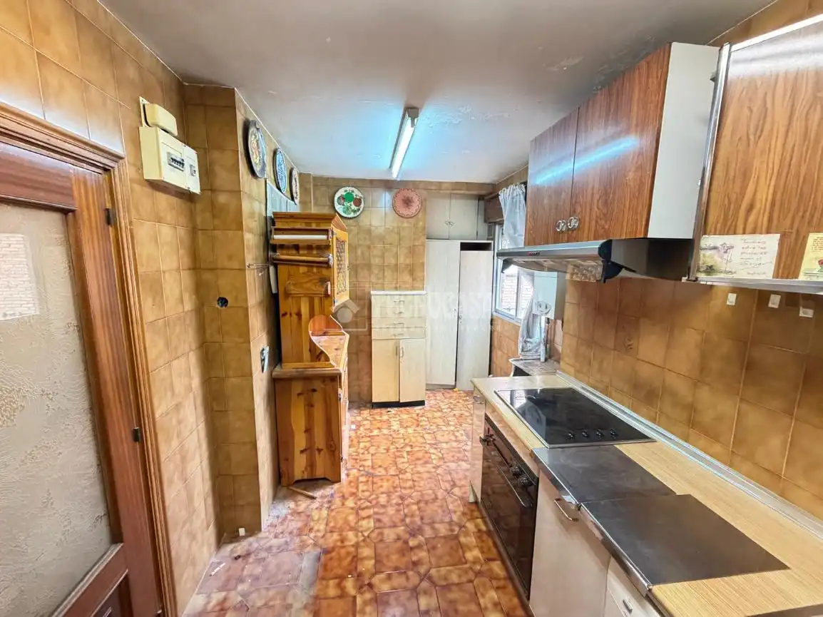 Kitchen of Flat for sale in Madrid  with Heating, Terrace and Balcony