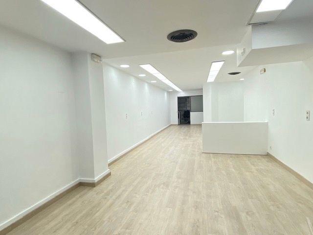 Local en venta en Carrer de Mossèn Jacint Verdaguer, 22, Centre - Nucli Antic