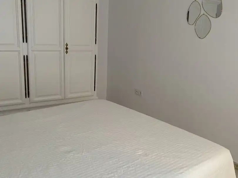 Schlafzimmer von Wohnung zur Miete in  Sevilla Capital mit Klimaanlage