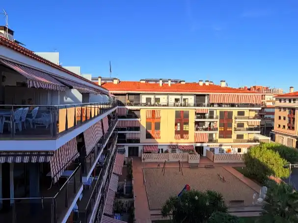 Duplex con giardino in vendita a Avinguda Ntra. Sra. de la Mercè 2, imagen 2