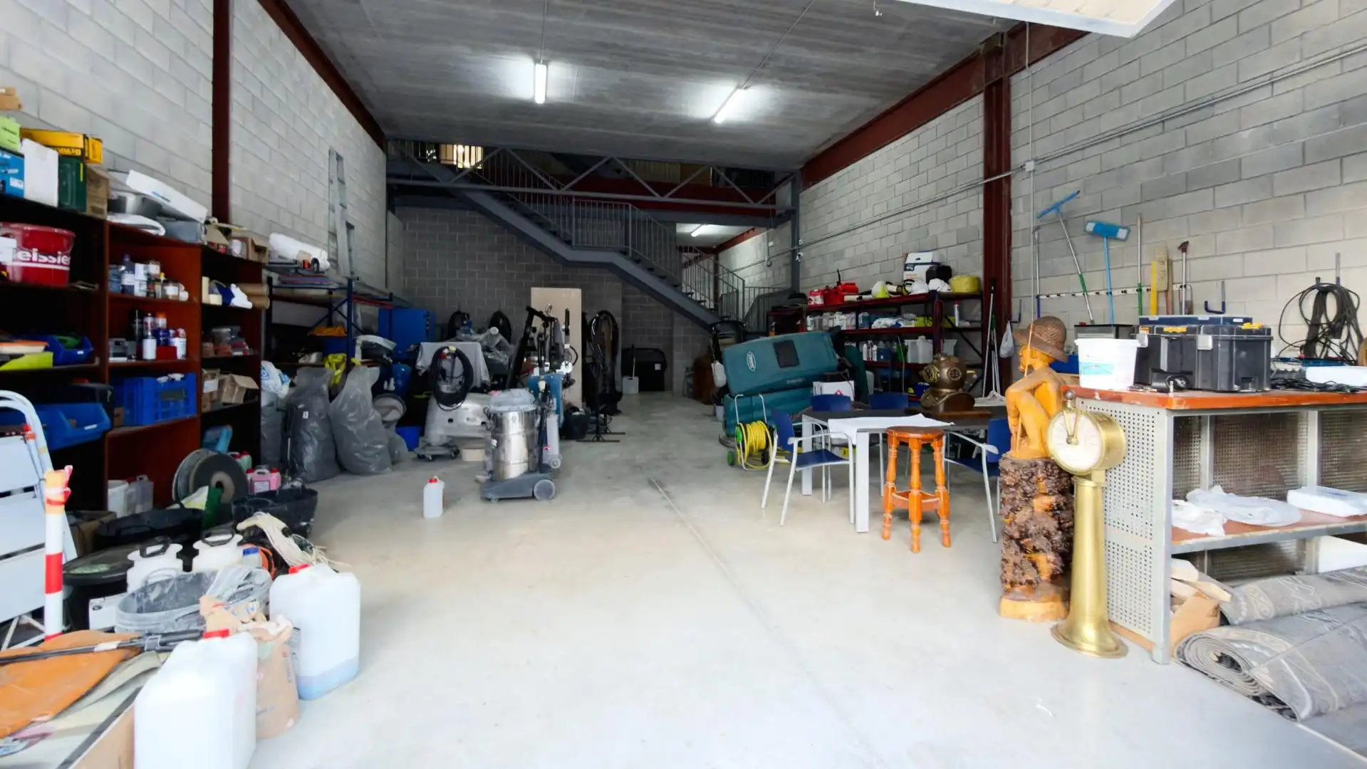 Industrial buildings for sale in Benidorm