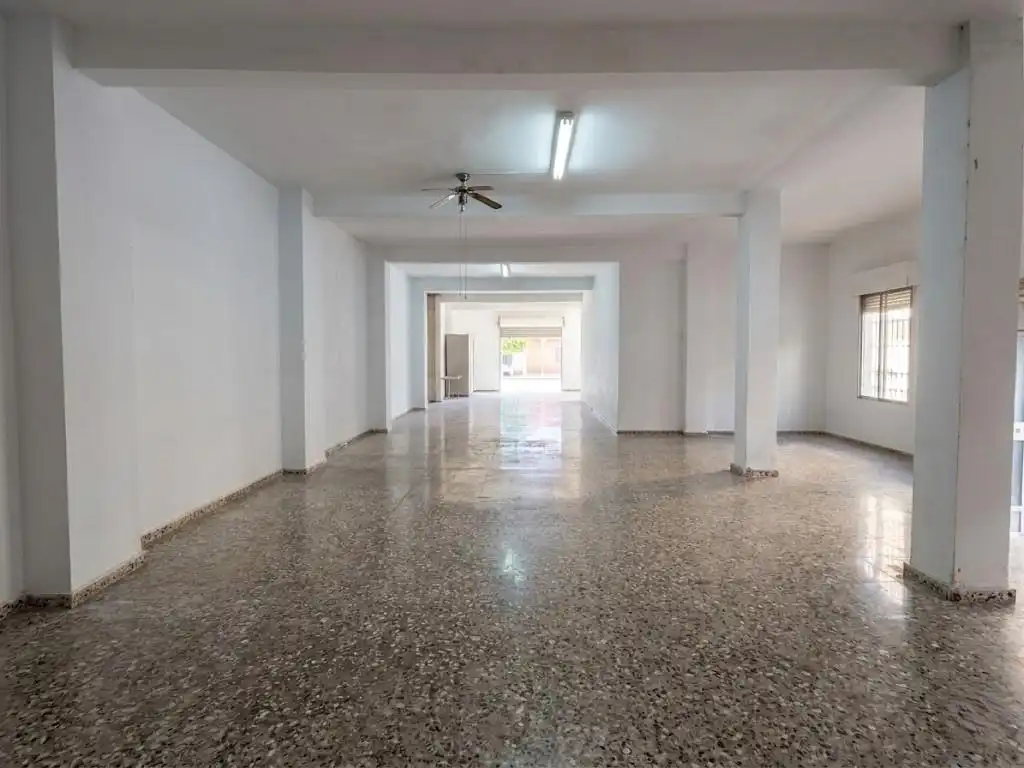 Gewerbefläche zum Verkauf in Calle de Cándido Hernández, imagen 3