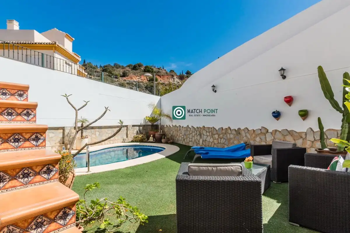 Detached homes for rent in Calle Rambla del Espinar, La Herradura centro