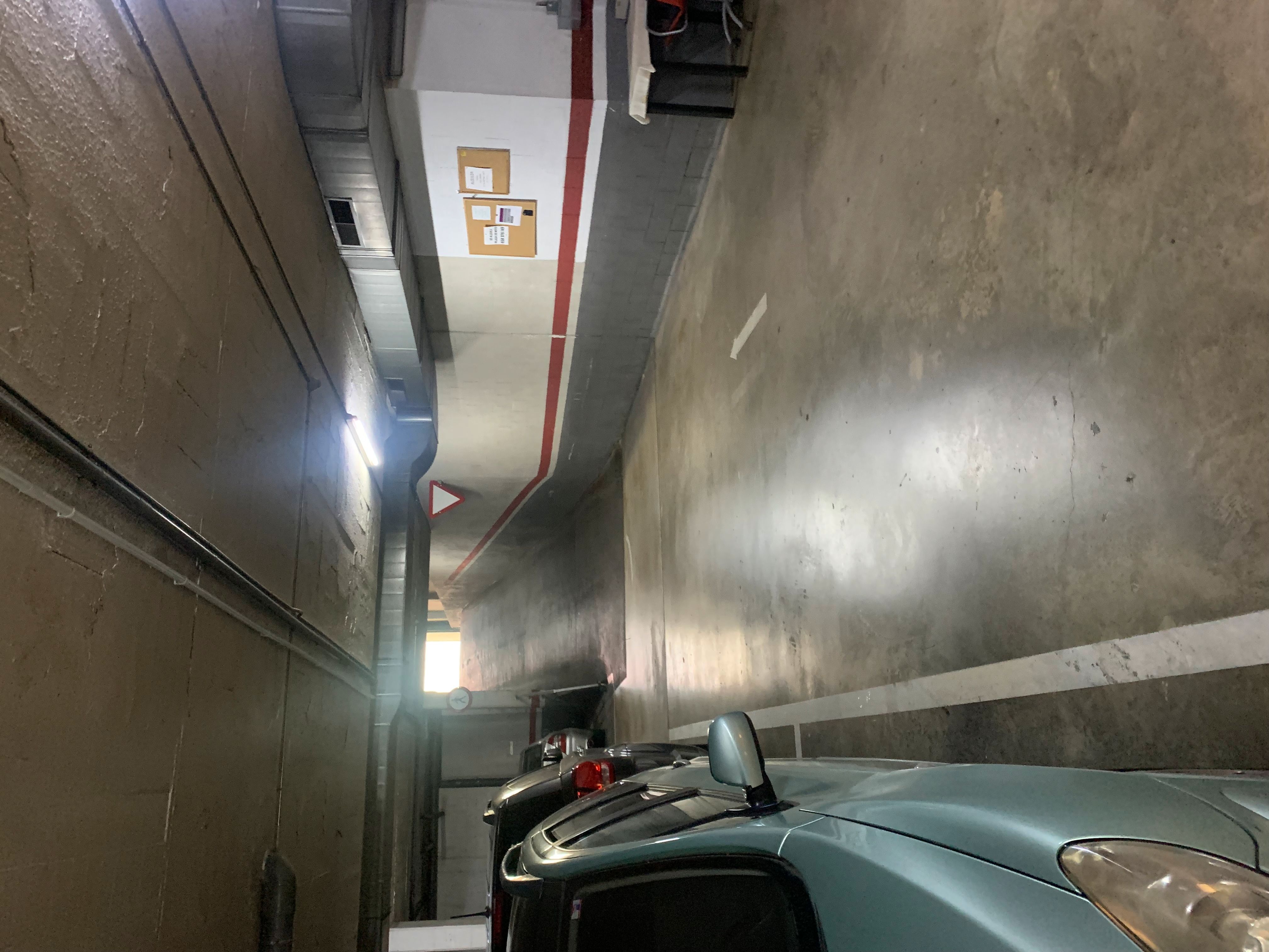 Parking de Garaje de alquiler en L'Hospitalet de Llobregat