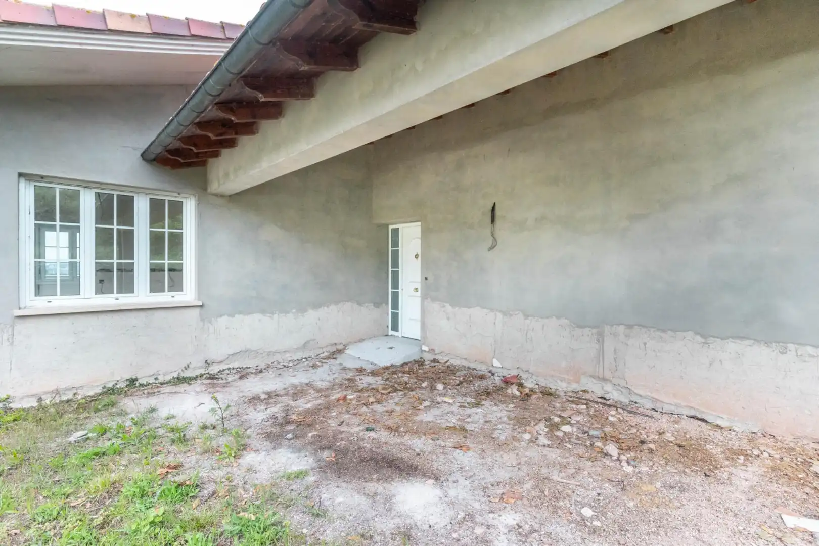 Vista exterior de Casa o xalet en venda en Oviedo  amb Jardí privat, Terrassa i Balcó