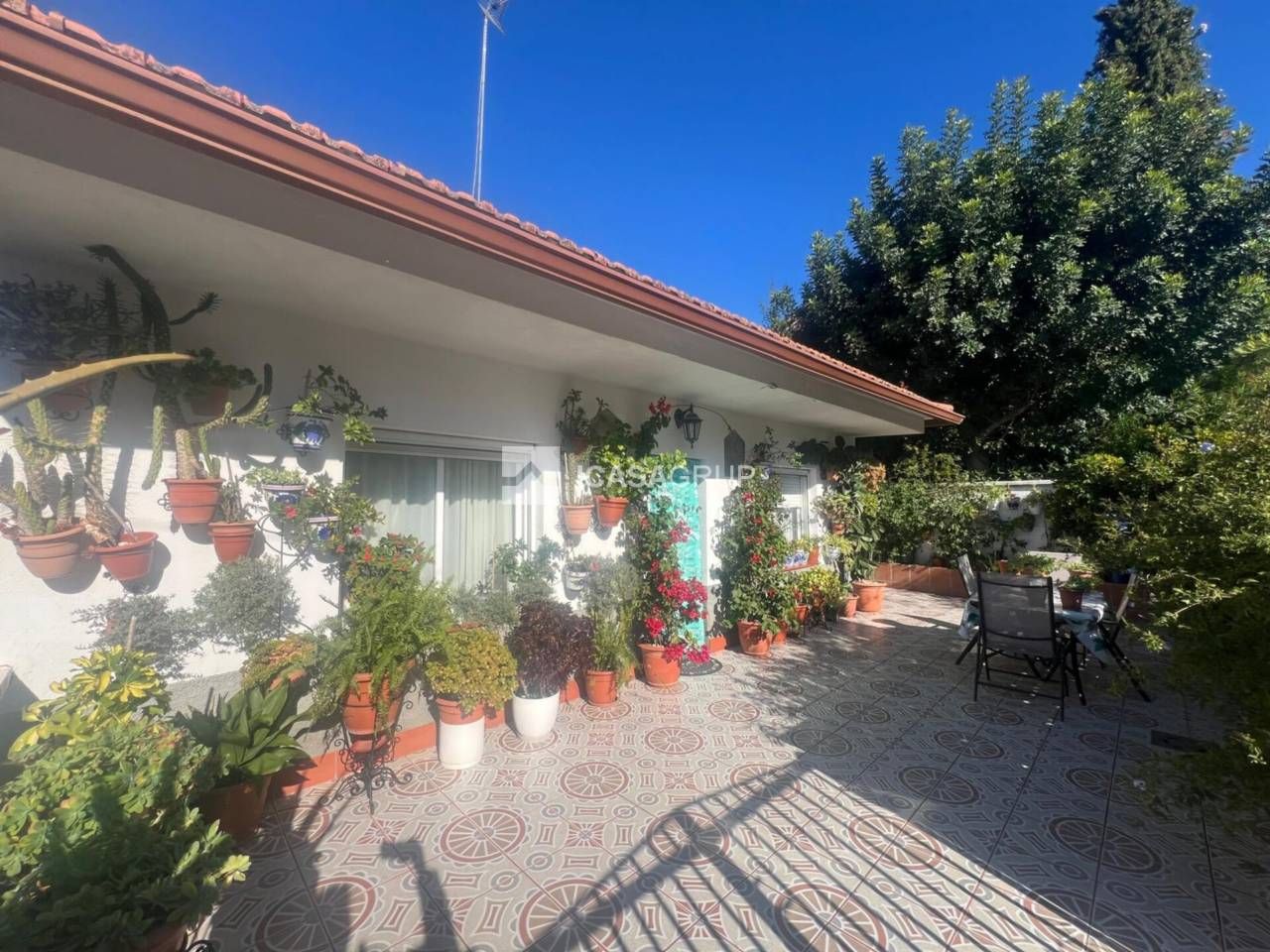 Vista exterior de Casa o xalet en venda en Rubí amb Jardí privat i Terrassa