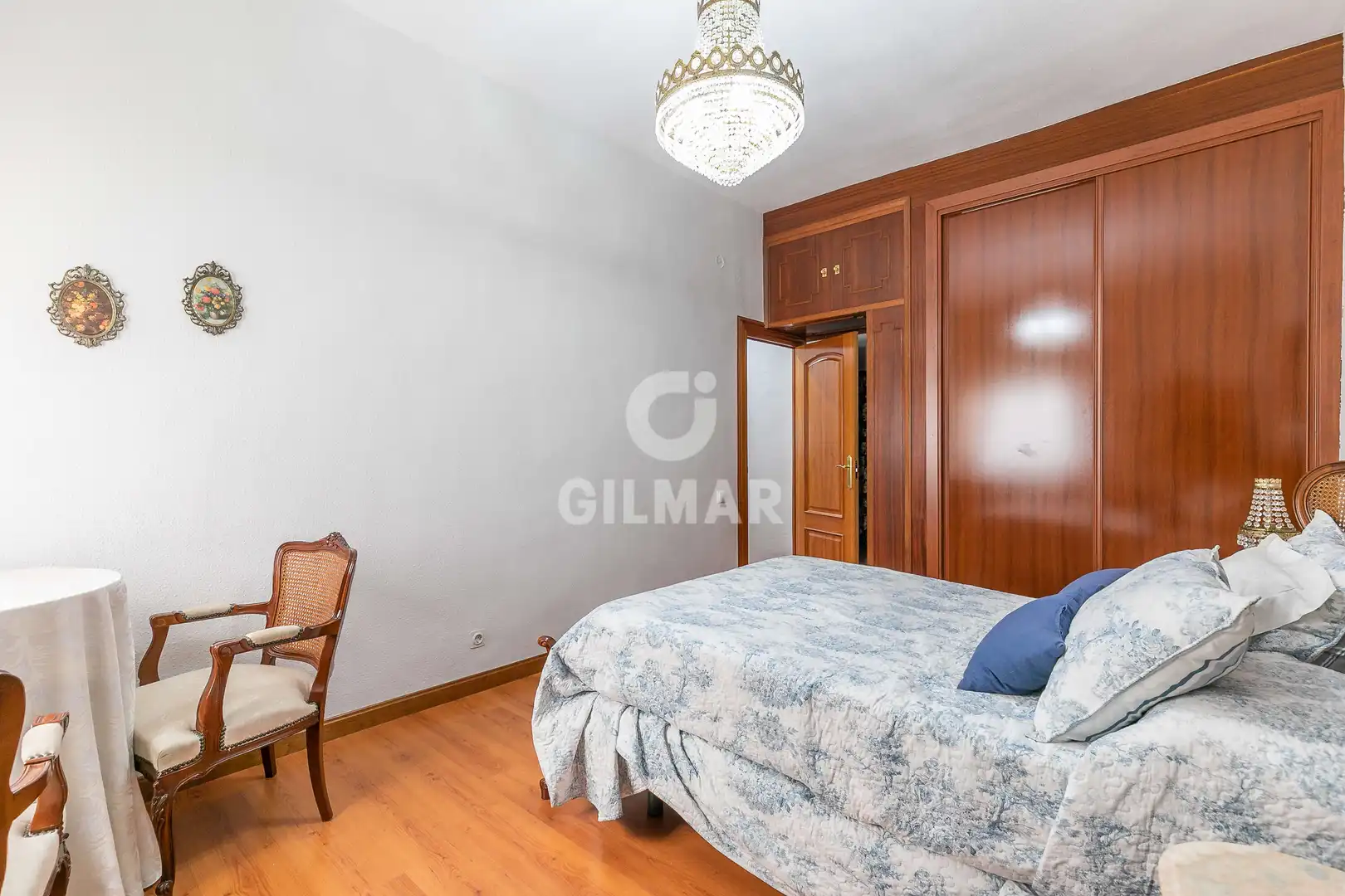 Habitación de Piso en venta en Madrid con Calefacción y Balcón