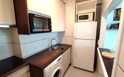 Kitchen of Flat to rent in  Madrid Capital  with Air Conditioner and Terrace