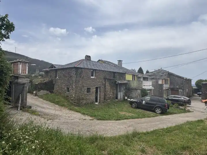 Vista exterior de Finca rústica en venda en Mañón amb Jardí privat i Traster