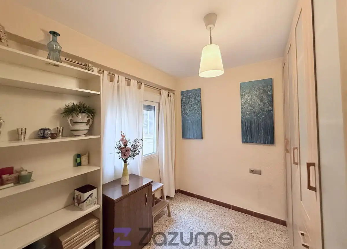 Flat with lift to rent in C. Urano, imagen 3