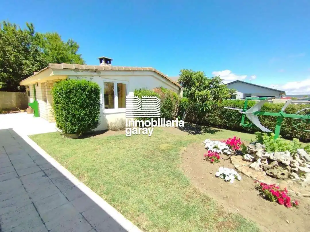 Chalet en venta en Medina de Pomar, imagen 2