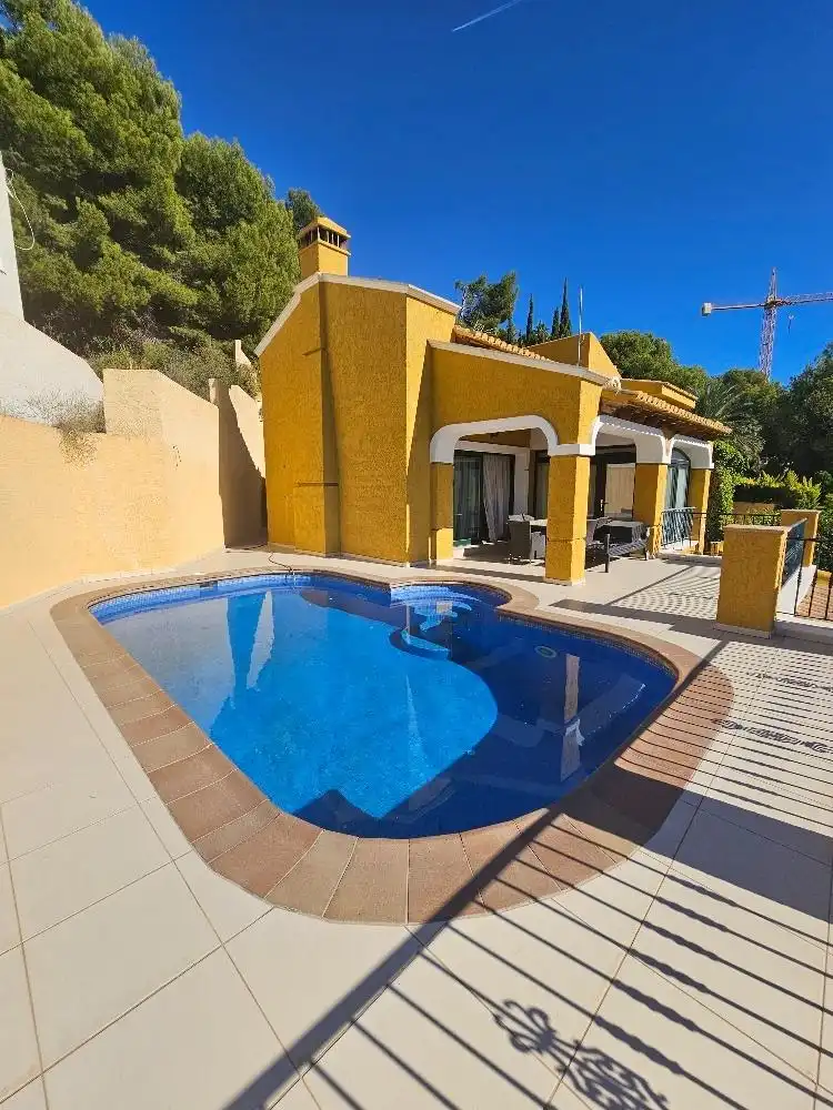 House with pool for sale in Altea Hills