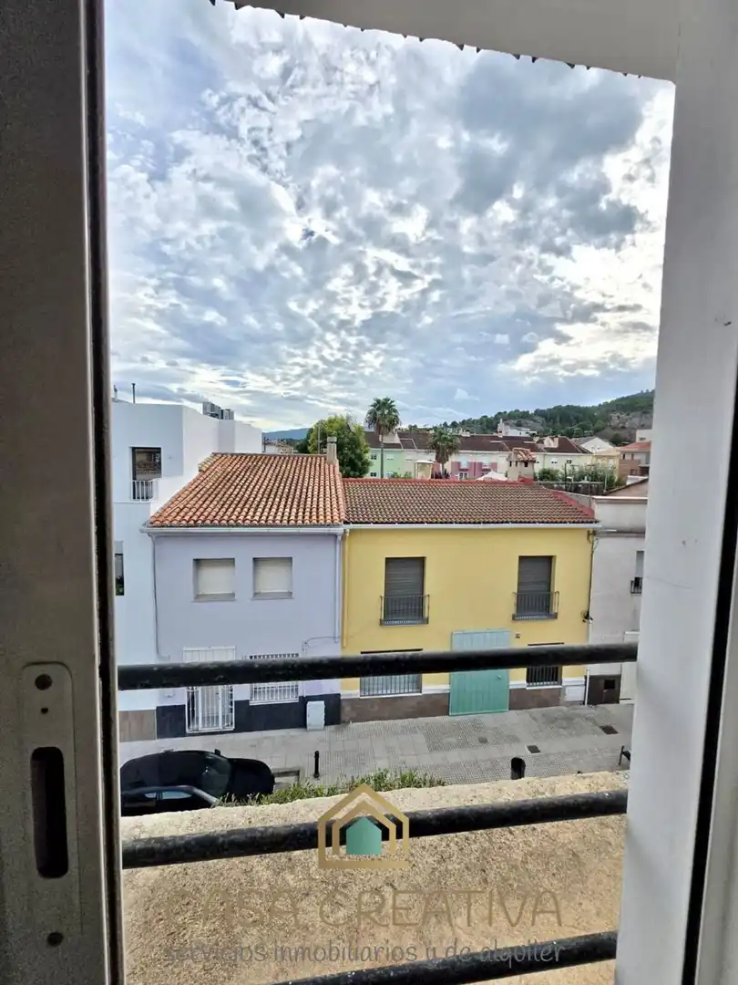 Vista exterior de Casa o xalet en venda en Benirredrà amb Terrassa