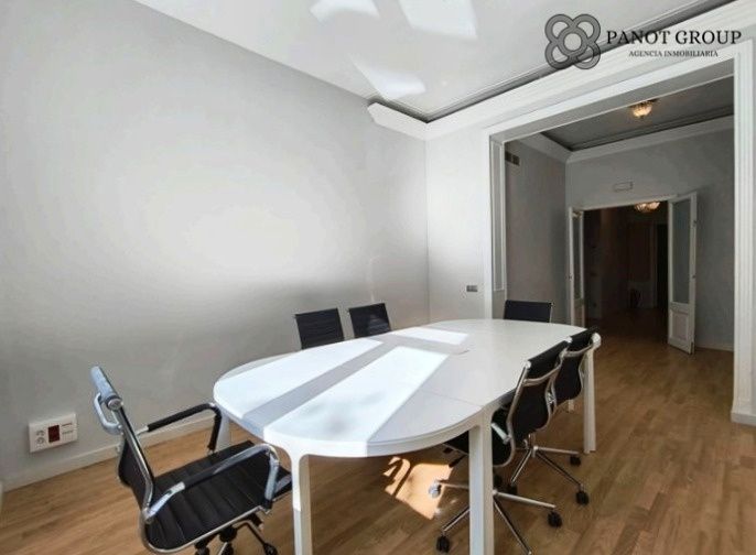 Dining room of Office to rent in  Barcelona Capital  with Air Conditioner, Terrace and Alarm