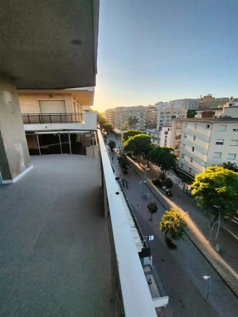 Pis d'obra nova amb terrassa en venda a Carrer de Saragossa 18, imagen 2