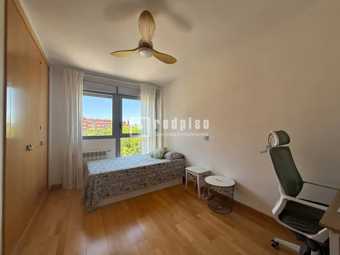 Bedroom of Houses for sale in Paracuellos de Jarama  with Air Conditioner, Heating and Private garden
