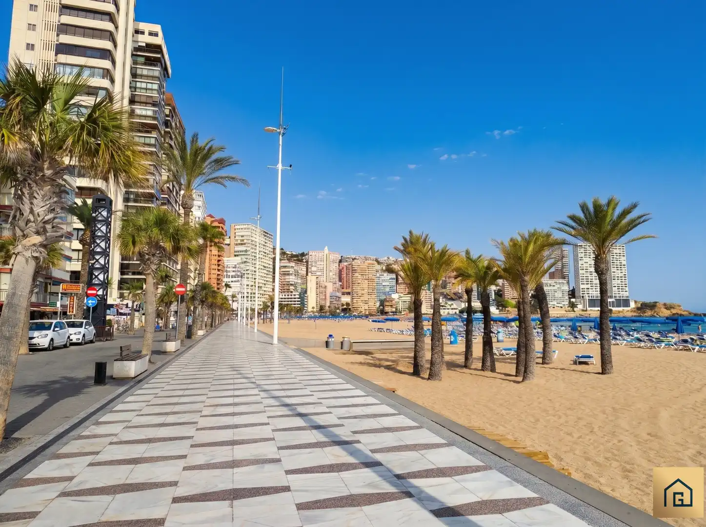 Vista exterior de Piso en venta en Benidorm con Terraza, Amueblado y Alarma
