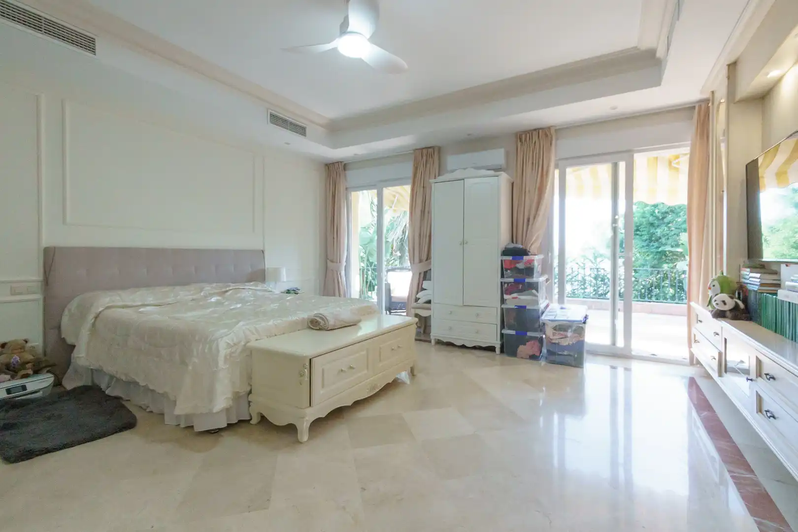 Habitación de Casa o chalet en venta en Marbella con Aire acondicionado, Jardín privado y Terraza