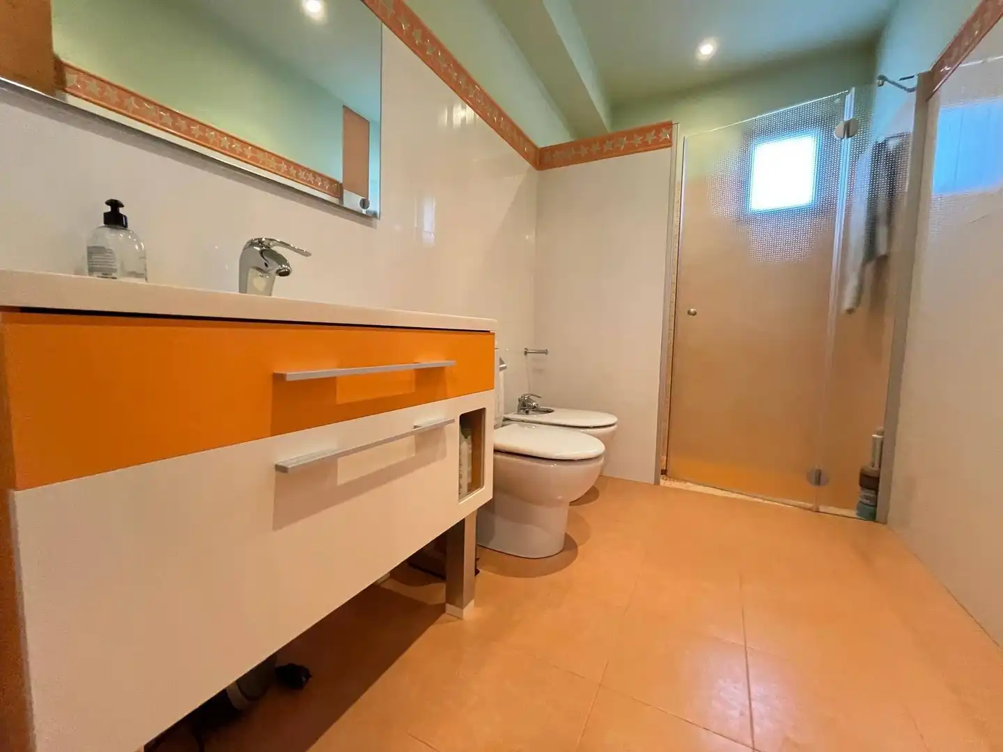 Bathroom of Houses for sale in Elche / Elx  with Air Conditioner, Private garden and Terrace