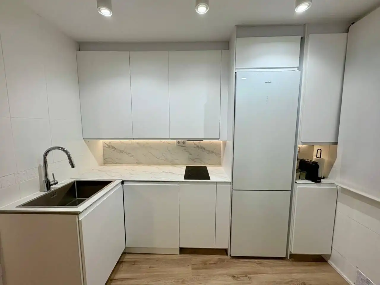 Cocina de Dúplex en venta en  Logroño con Calefacción y Trastero