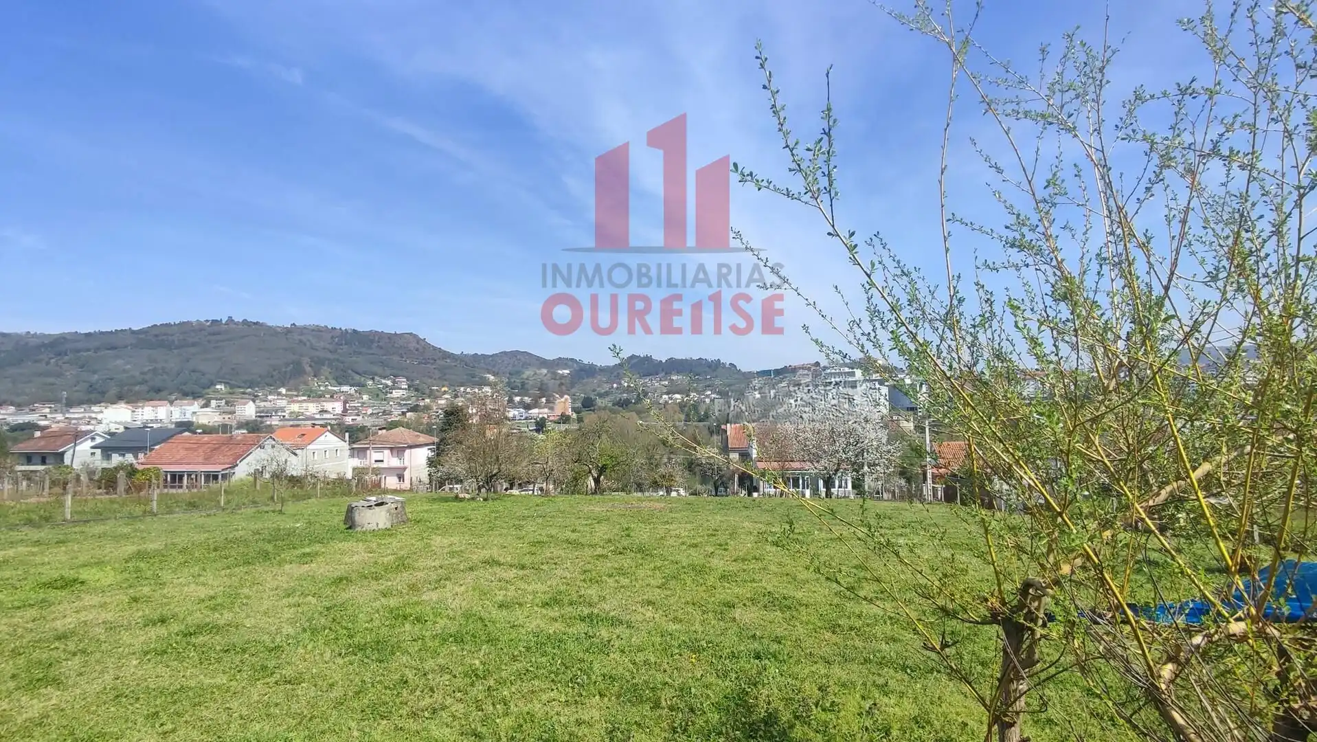 Vista exterior de Casa o xalet en venda en Ourense Capital  amb Calefacció i Balcó